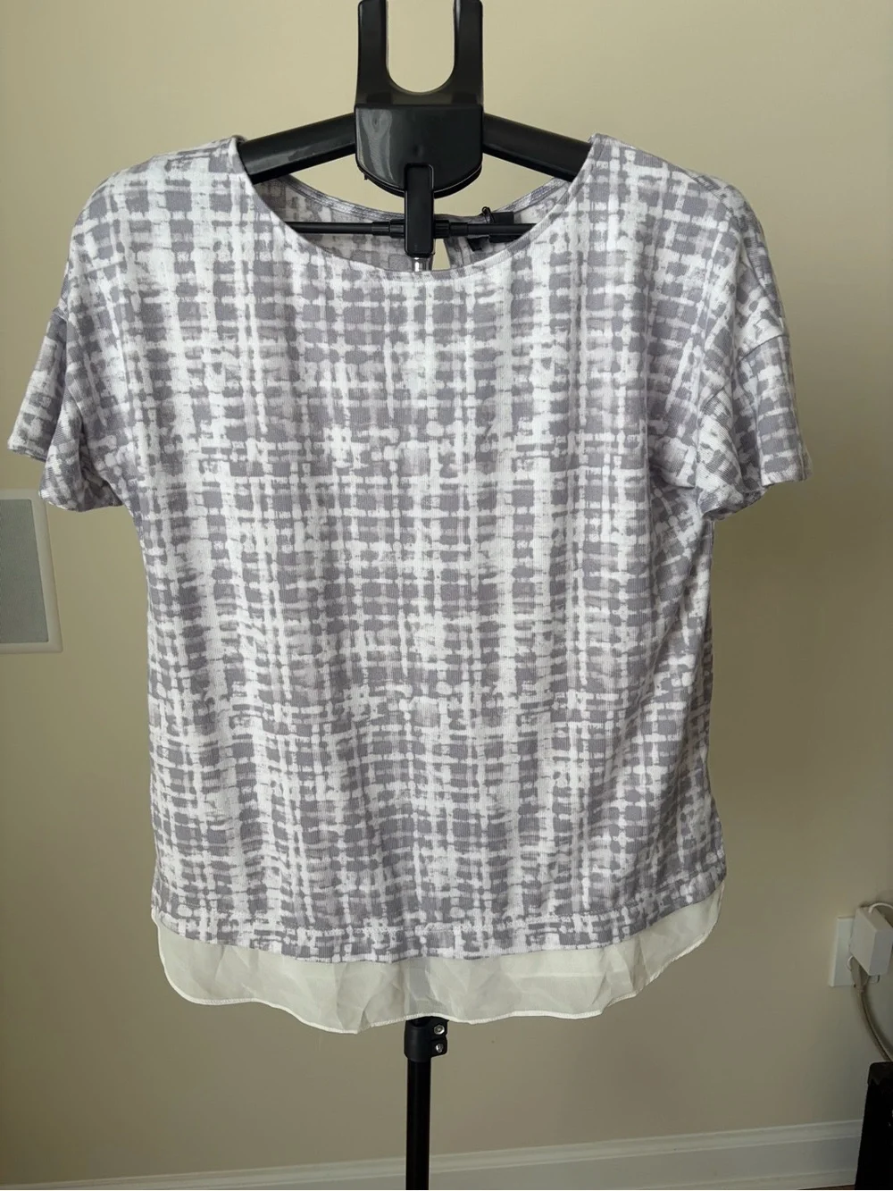 NWT Moonstruck Two-Piece Pajama Set Grey Plaid Sleepwear Medium